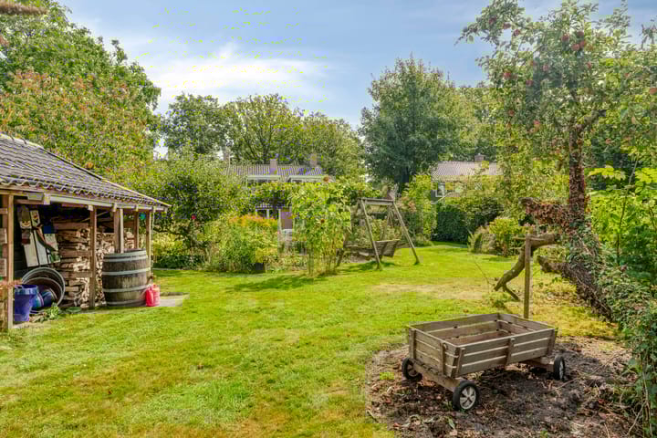 Photo 34 of Julianalaan 13