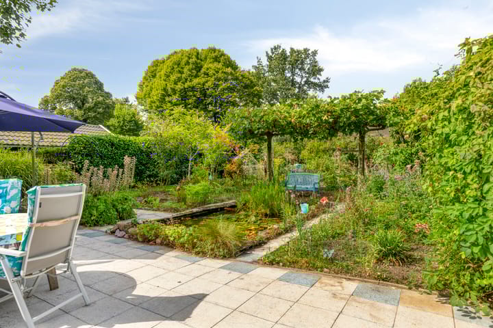 Photo 37 of Julianalaan 13