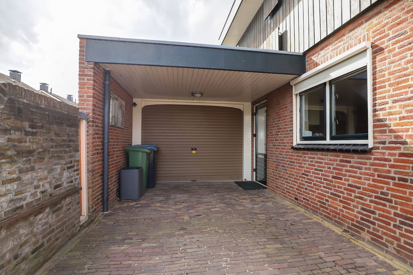 Photo 4 of Burgemeester Hermsenstraat 98-B