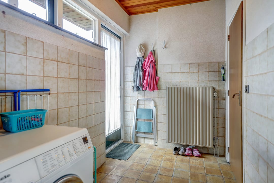 Photo 17 of Burgemeester Hermsenstraat 98-B