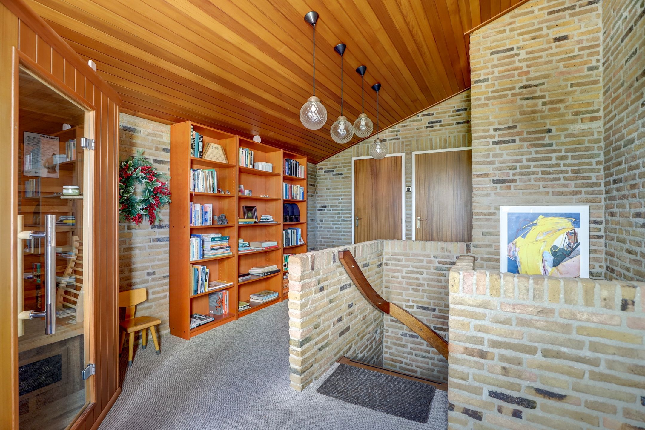 Photo 21 of Burgemeester Hermsenstraat 98-B