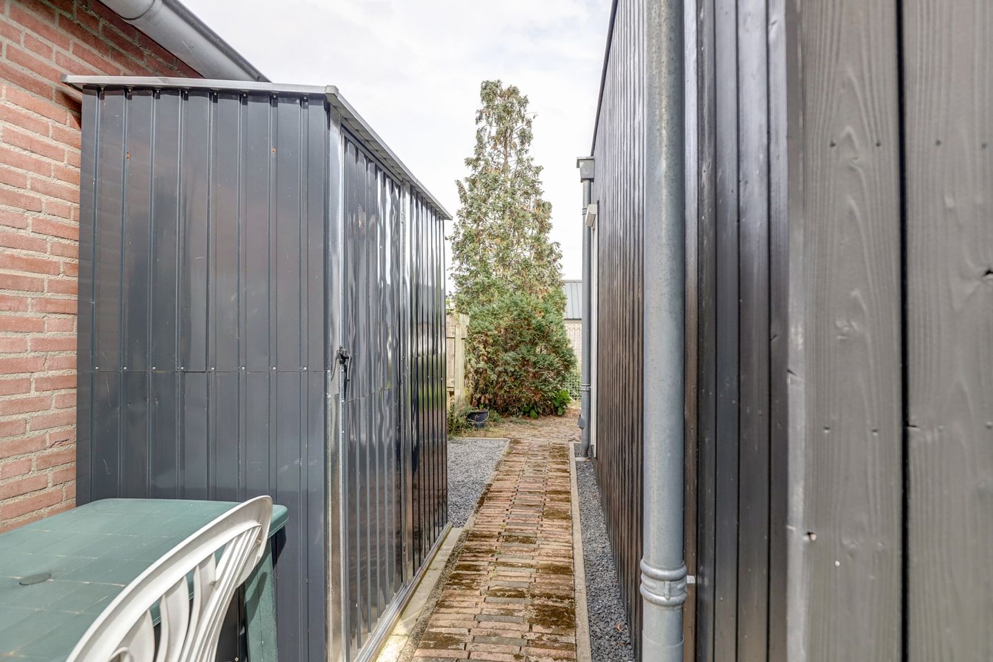 Photo 40 of Burgemeester Hermsenstraat 98-B