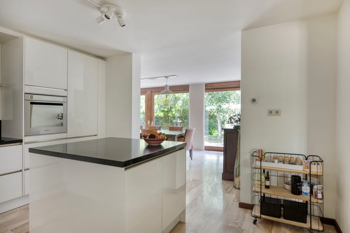 Foto 25 van Hugo Thijssensplein 1