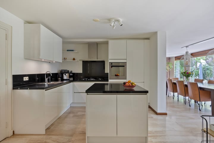 Foto 26 van Hugo Thijssensplein 1