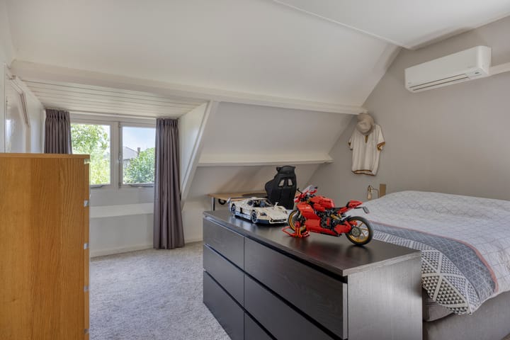 Foto 47 van Hugo Thijssensplein 1