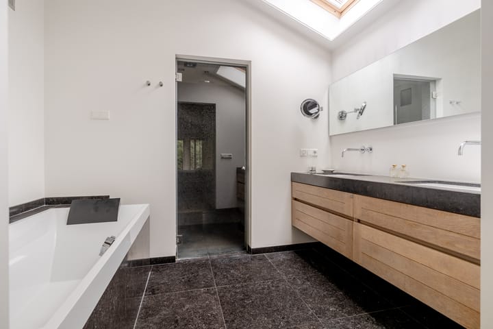 Photo 10 of Ameroever 64