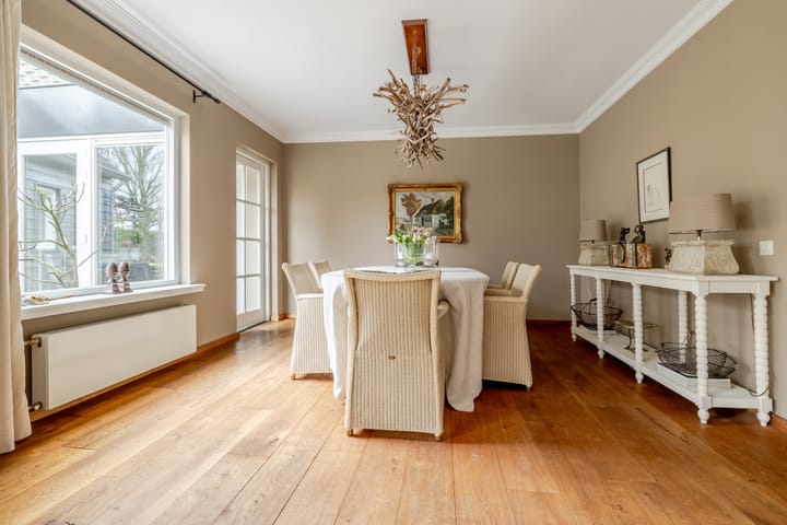 Photo 22 of Ameroever 64