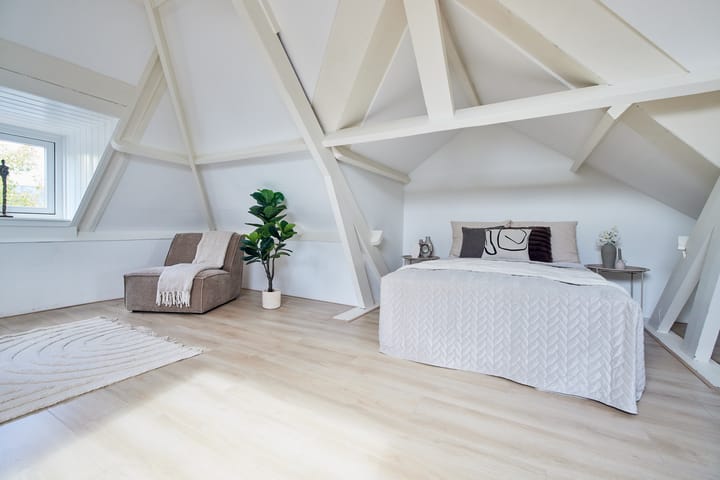 Foto 12 van Achterom 127-C