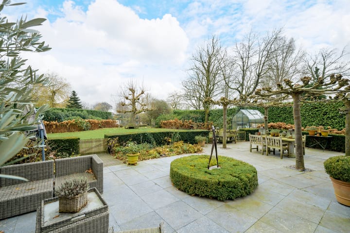 Photo 39 of Ameroever 64