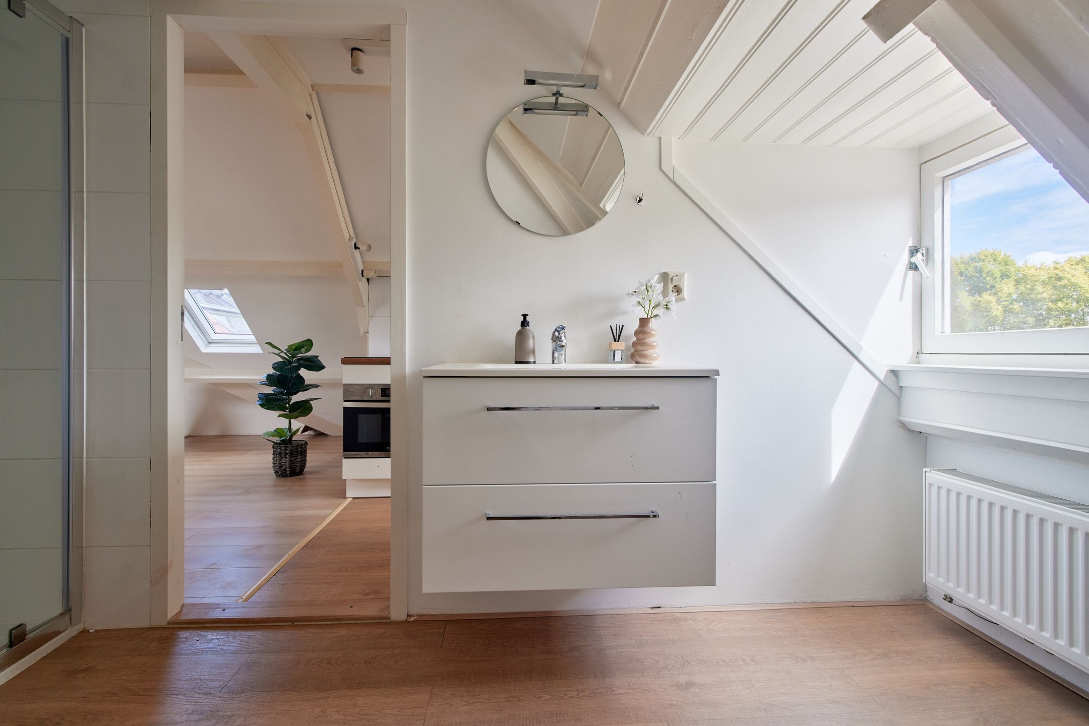 Photo 24 of Achterom 127-C