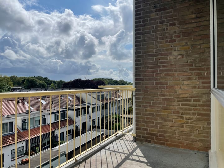 Photo 13 of Frederik Hendrikstraat 126