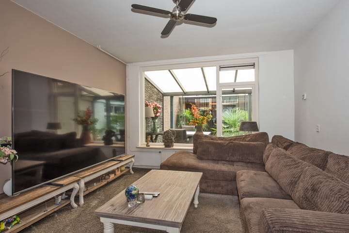 Foto 9 van Willem Kalfstraat 15