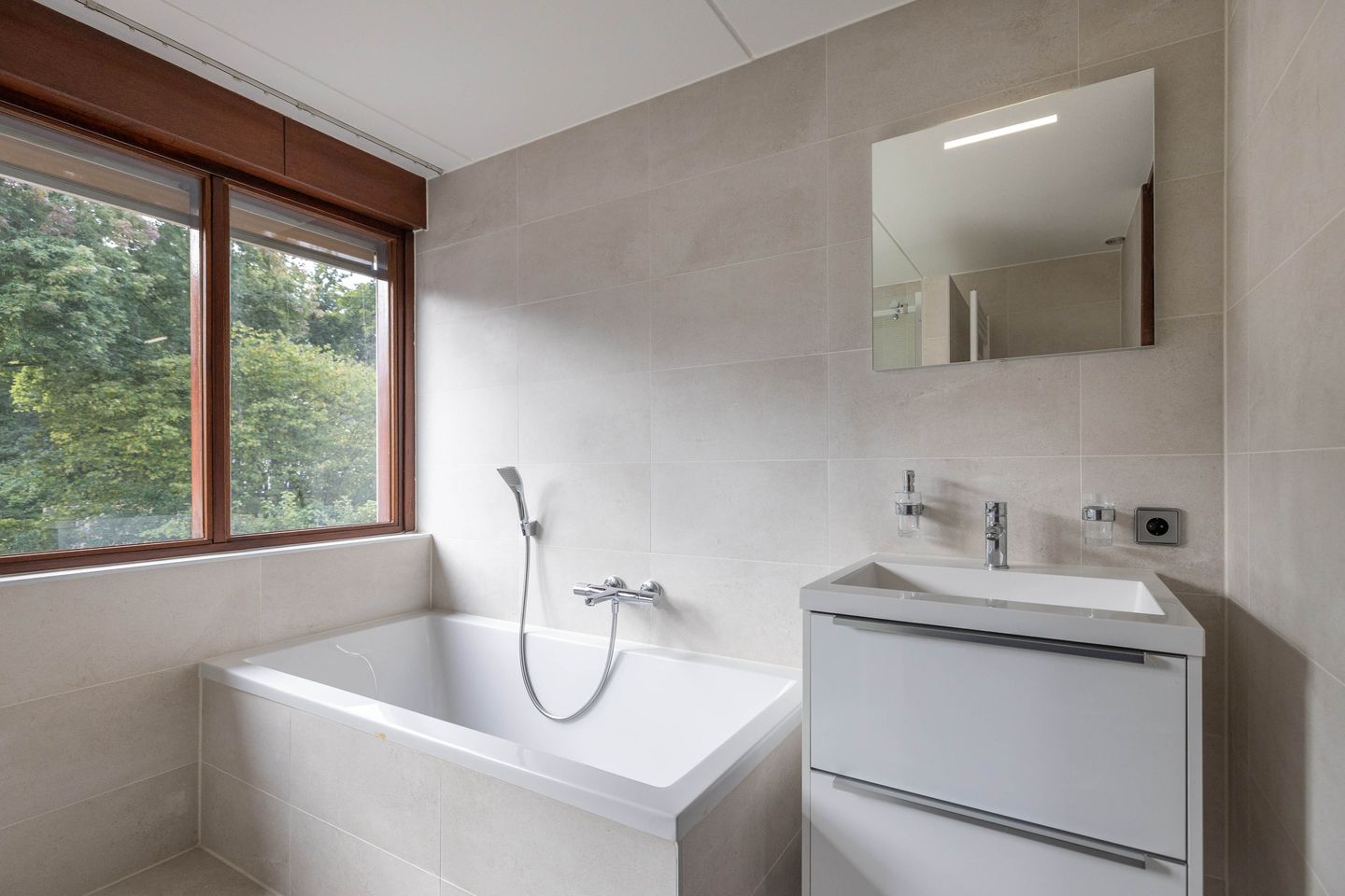 Photo 19 of Dinant Dijkhuisstraat 136