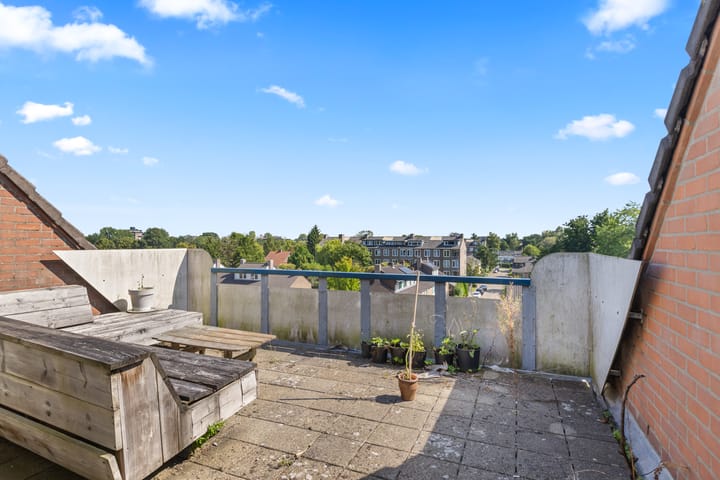 Foto 34 van Jacob Obrechtstraat 45