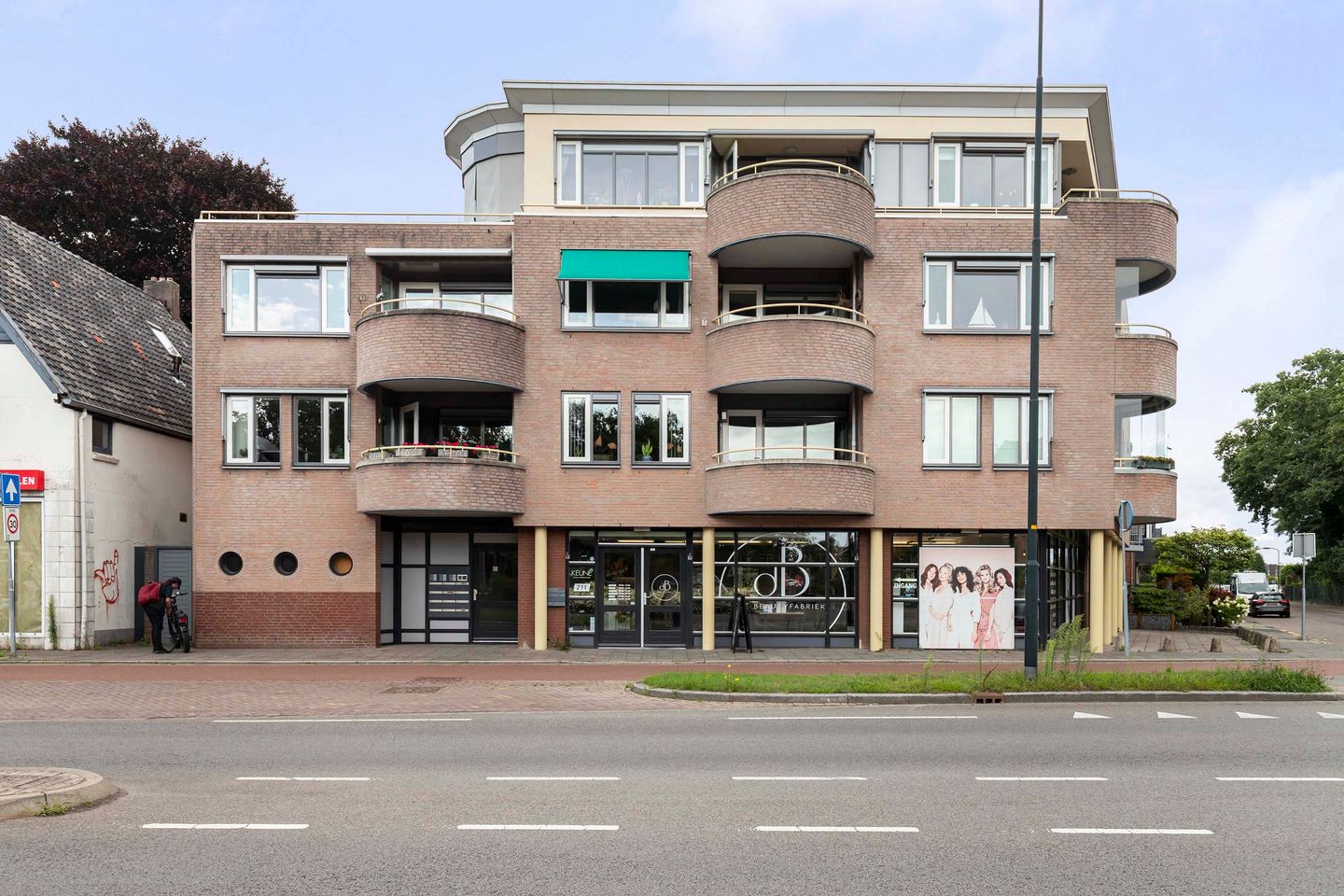 Photo 4 of Arnhemseweg 209-B