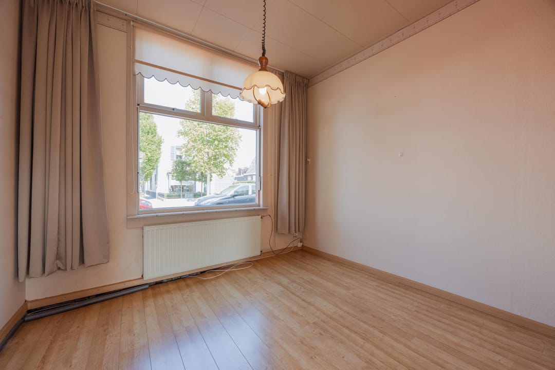 Foto 16 van Julianalaan 62