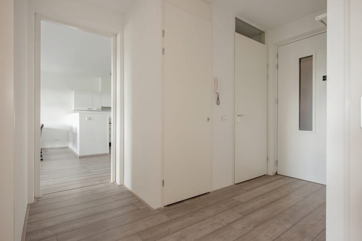 Photo 5 of Klaroenstraat 327