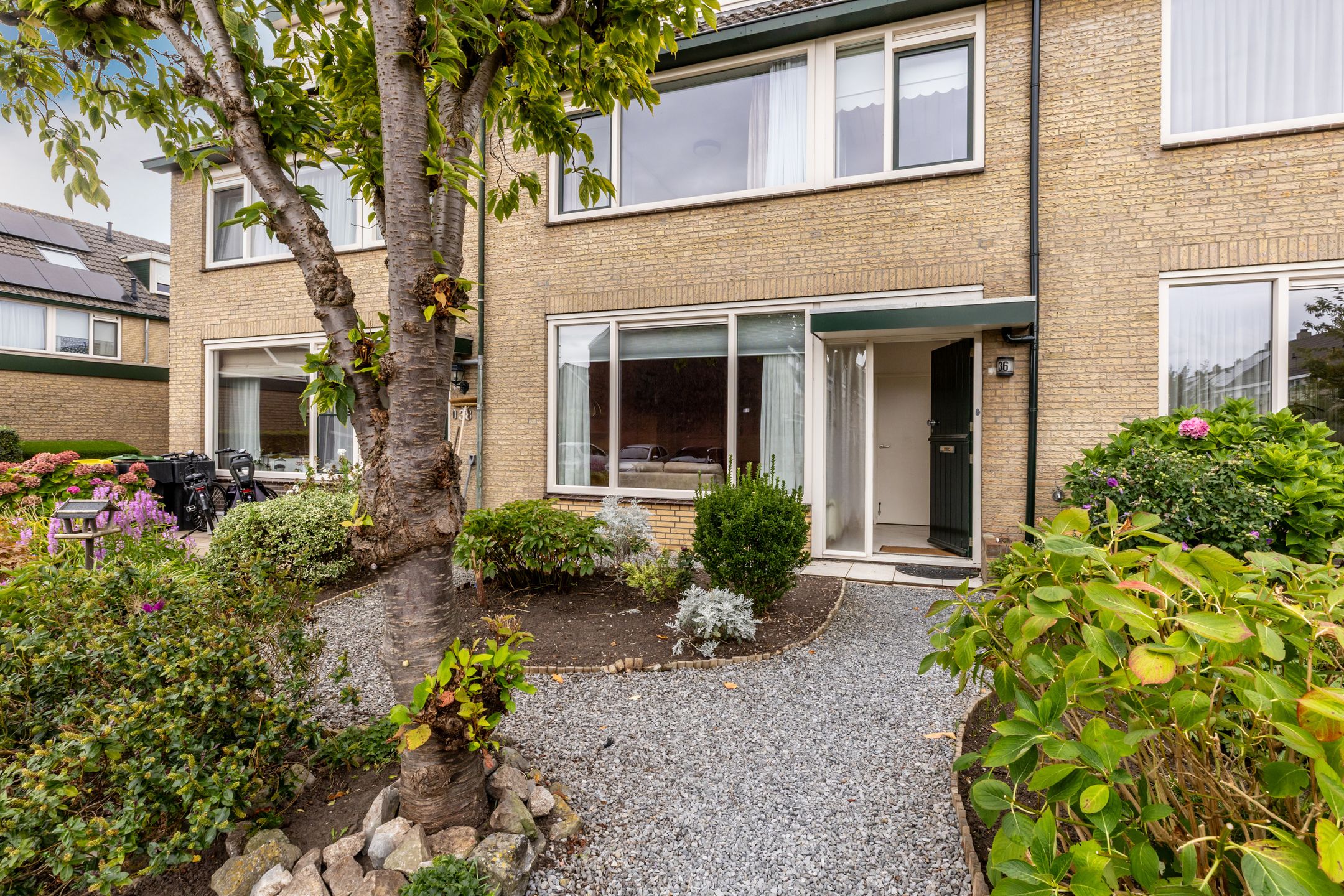 Photo 3 of Schevenstraat 36