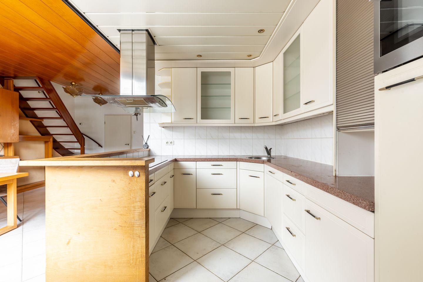 Photo 14 of Schevenstraat 36