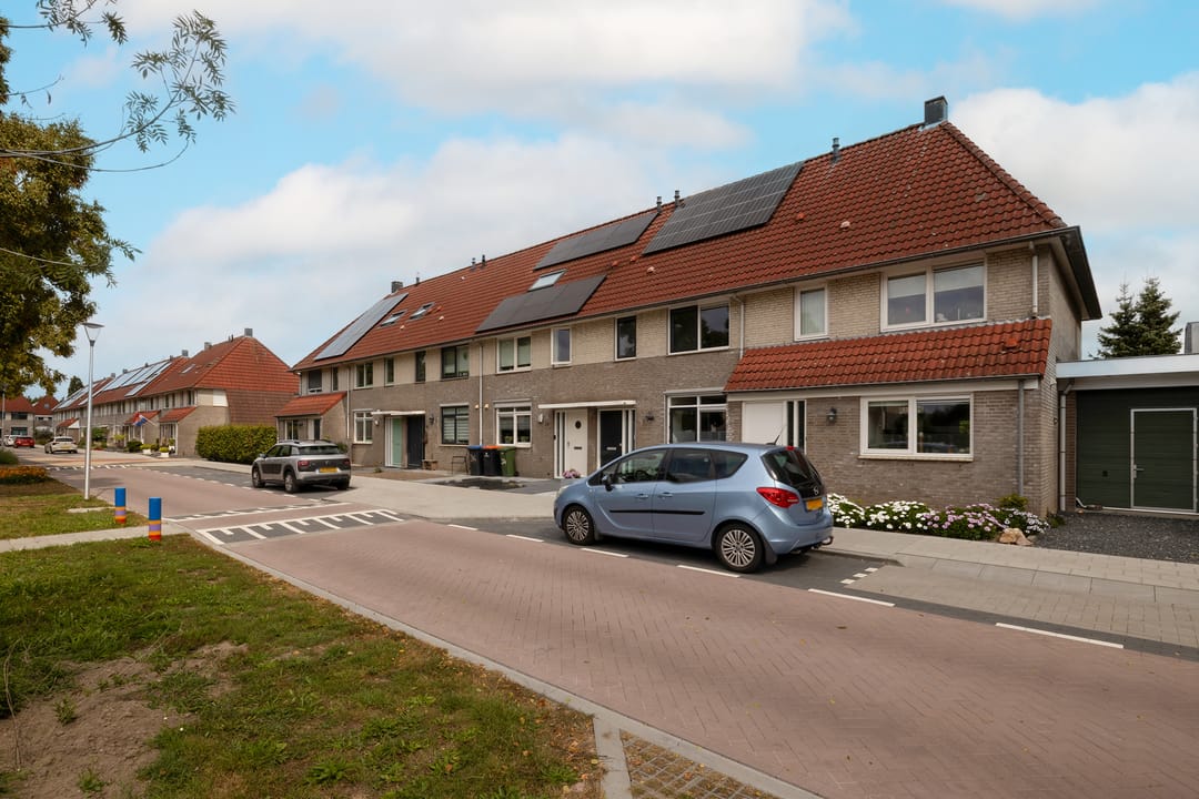 Photo 2 of Molenlaan 38