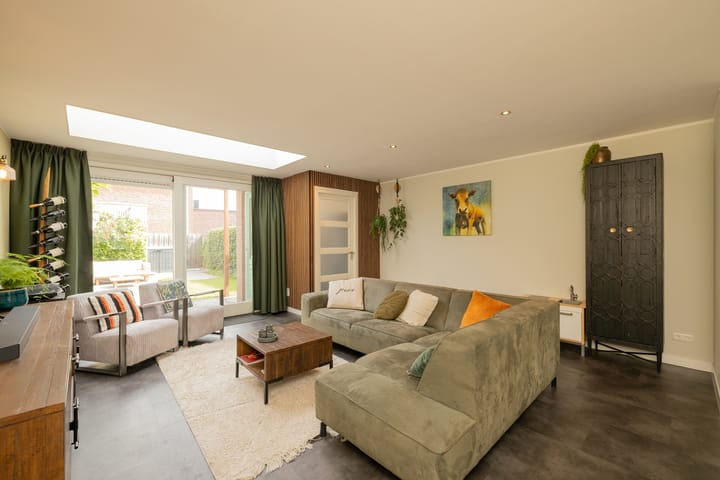 Foto 11 van Molenlaan 38