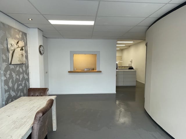 View photo 5 of Helmstraat 55-A