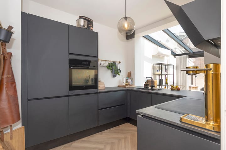 Foto 24 van Walramstraat 25