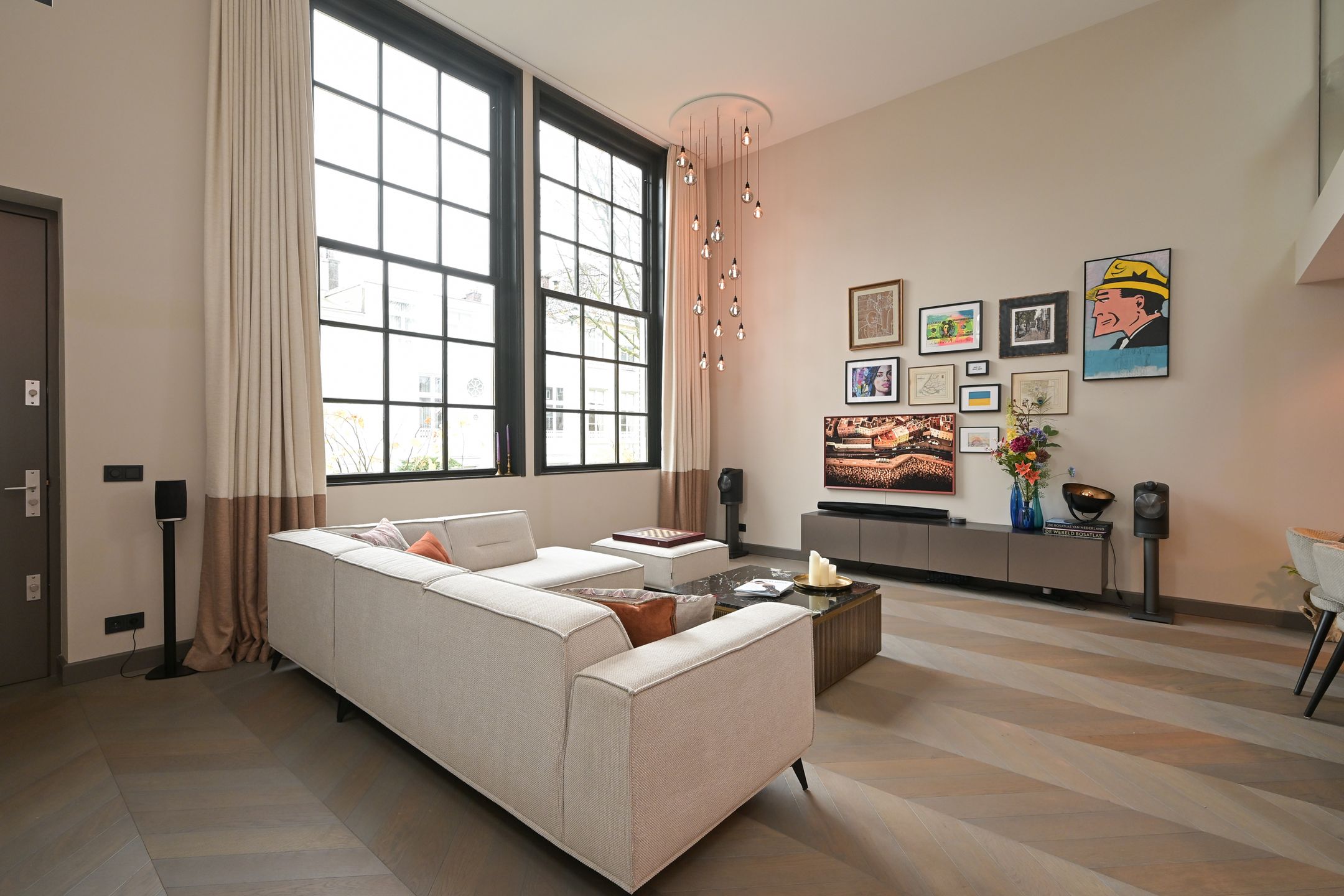 Photo 3 of Noordeinde 109-D