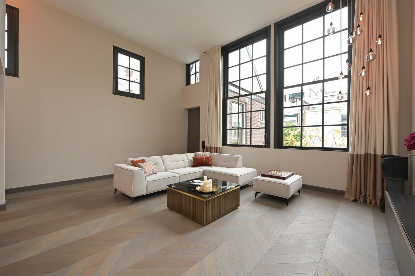 Photo 4 of Noordeinde 109-D