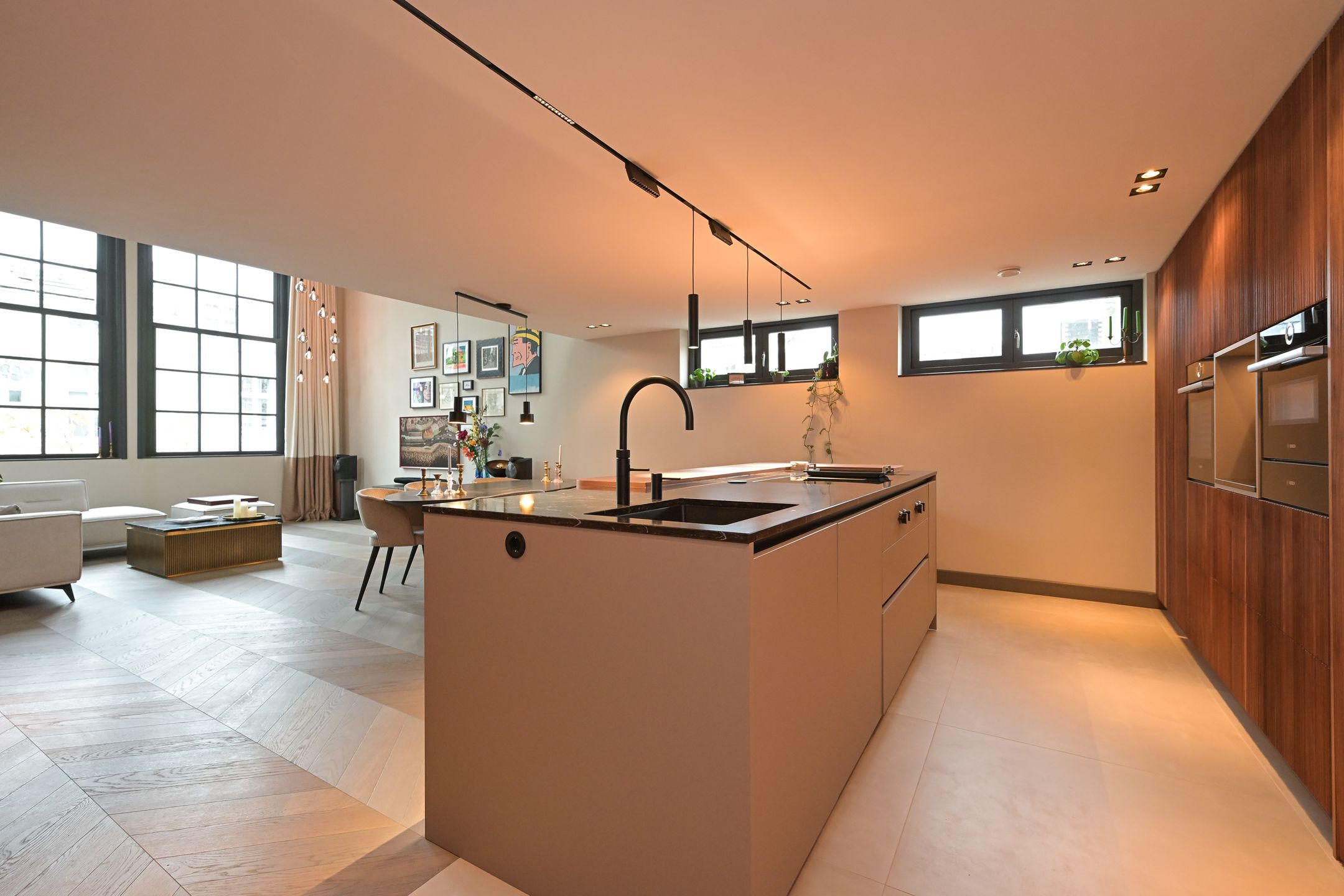 Photo 15 of Noordeinde 109-D