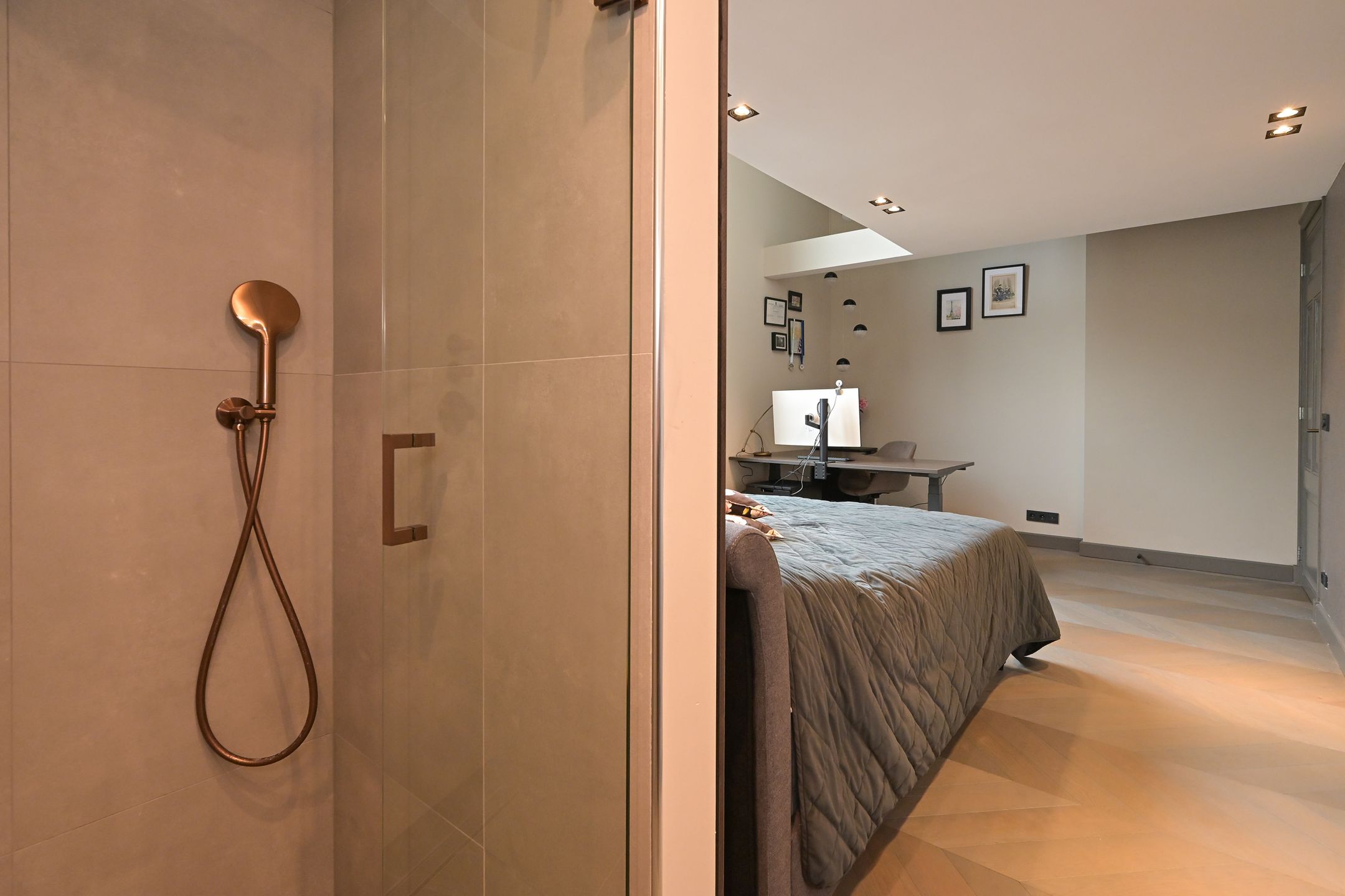 Photo 24 of Noordeinde 109-D