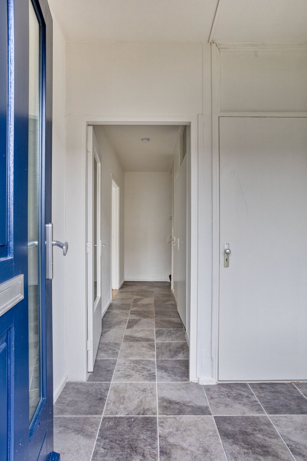 Photo 7 of Van Barenstraat 16