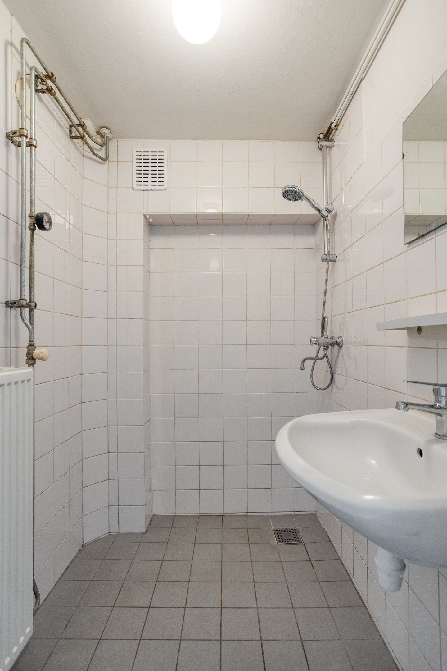 Photo 14 of Van Barenstraat 16