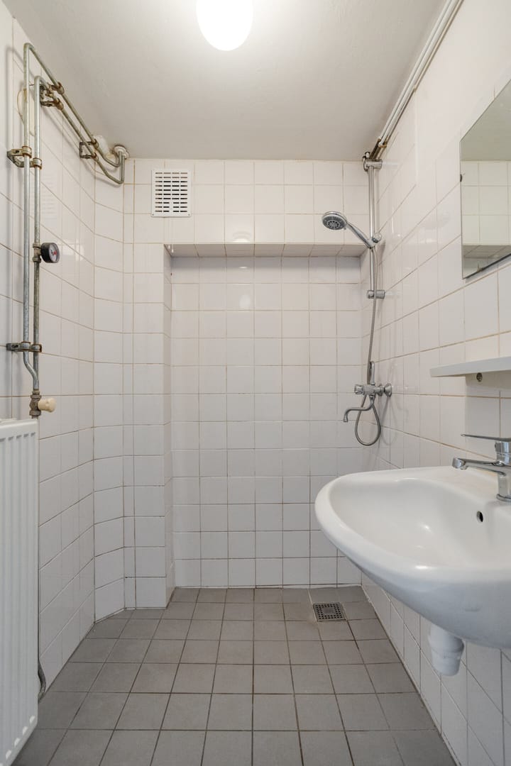 Foto 14 van Van Barenstraat 16