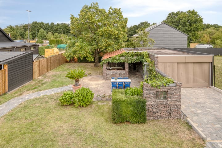 Foto 33 van Kerkweg 2