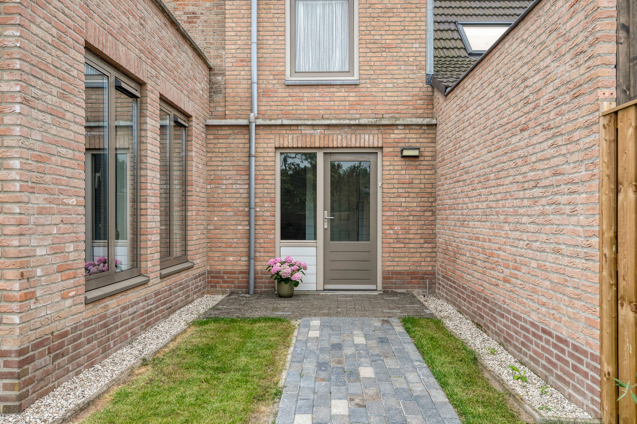 Foto 48 van Kerkweg 2