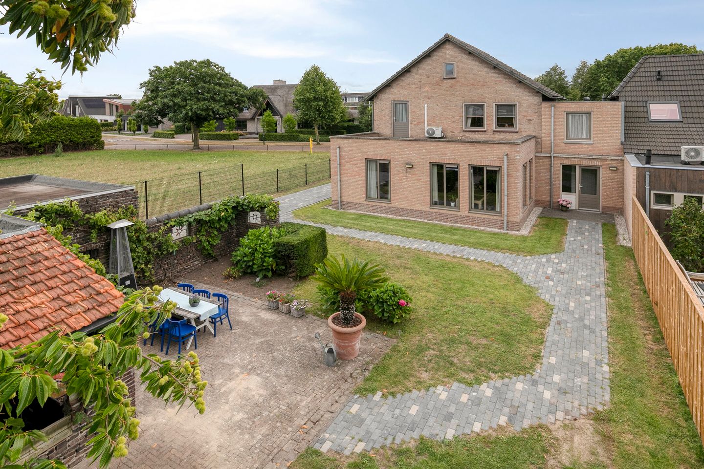 Foto 65 van Kerkweg 2