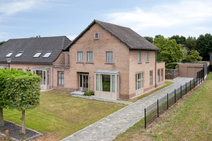 Foto 67 van Kerkweg 2