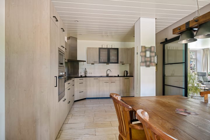 Foto 10 van Van Akenwei 26