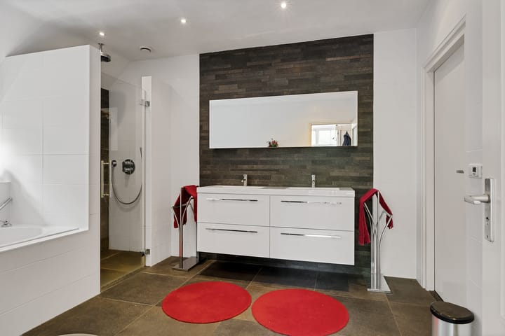 Foto 14 van Van Akenwei 26