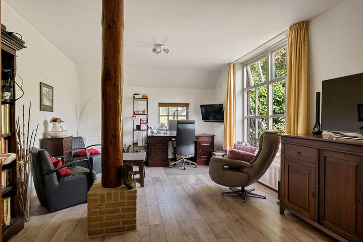 Foto 19 van Van Akenwei 26