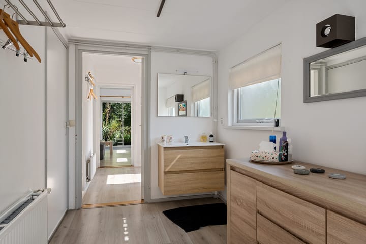 Foto 32 van Van Akenwei 26