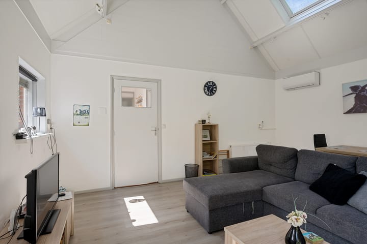 Foto 34 van Van Akenwei 26