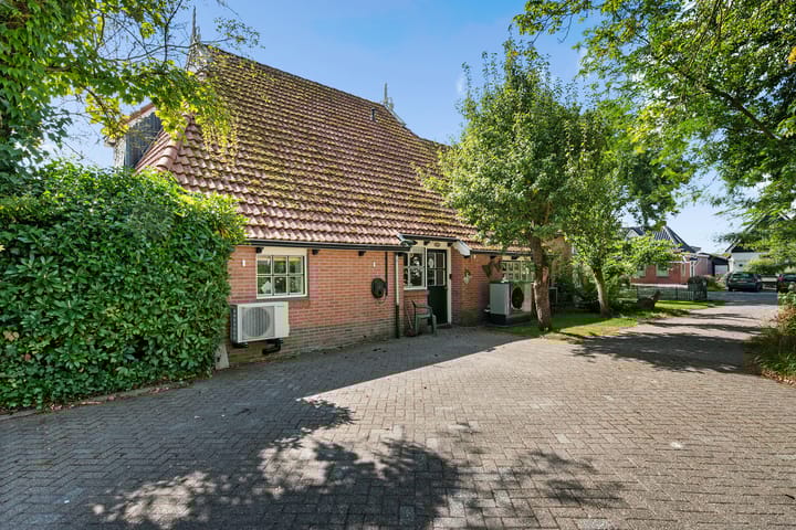 Foto 44 van Van Akenwei 26