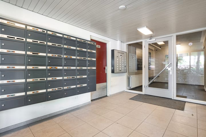 Photo 2 of Straussplein 27