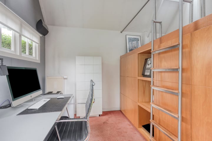 Photo 38 of Aagje Dekenlaan 31