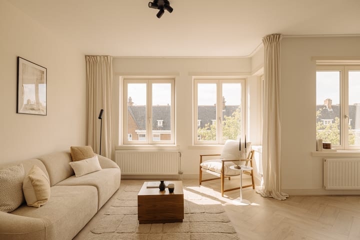 Photo 2 of Watteaustraat 17-A4