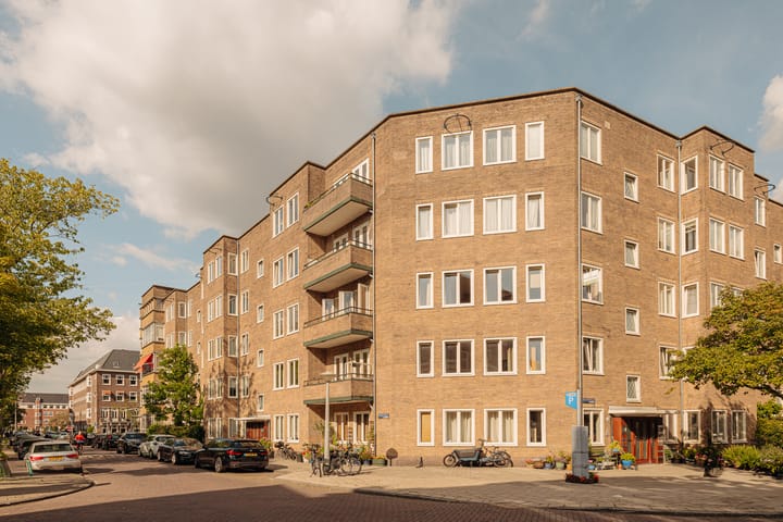 Photo 3 of Watteaustraat 17-A4