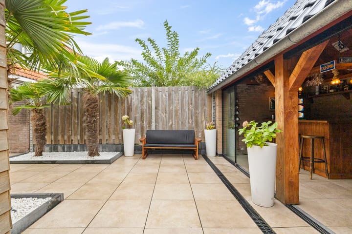 Foto 15 van Hugo de Grootstraat 19