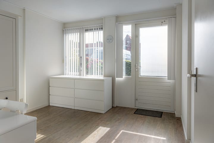 Foto 16 van Roggemolenstraat 14